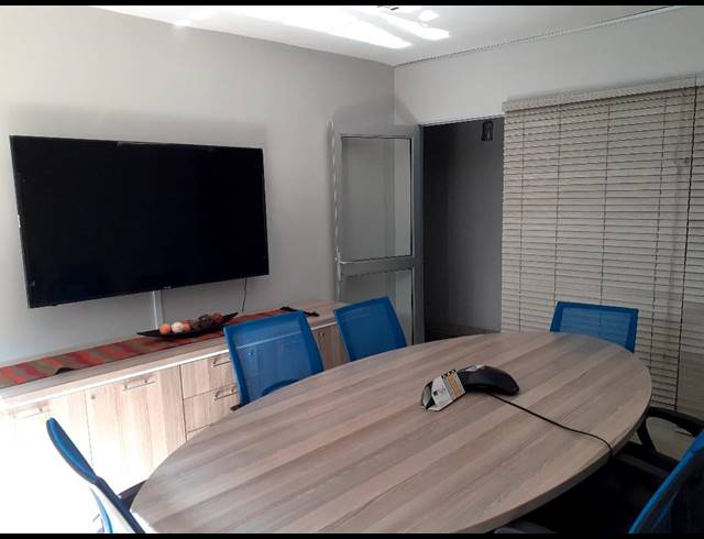 100M² OFFICE FOR SALE IN NELSPRUIT CENTRAL